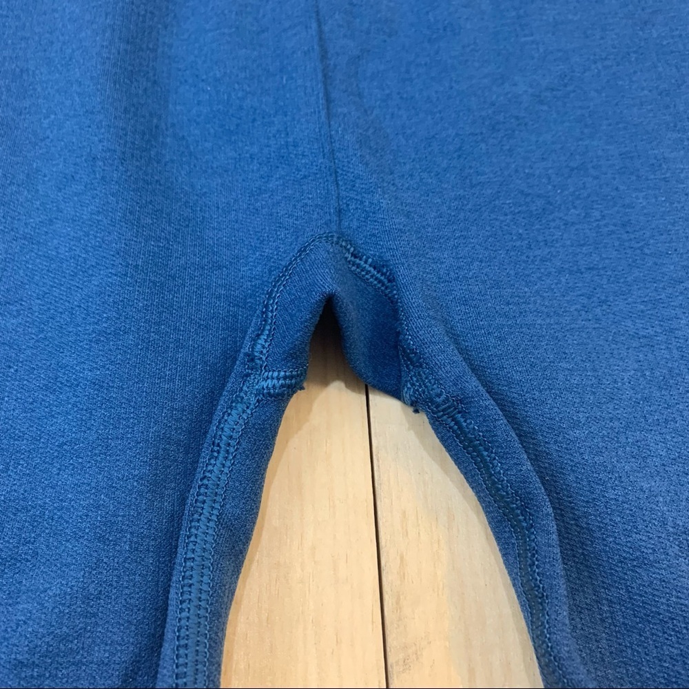 Lululemon Seamlessly Street Crop Heathered Poseidon crop leggings size 8 - Picture 6 of 12